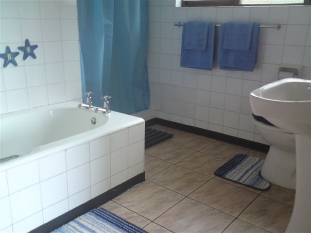 Main Bedroom bathroom en suite